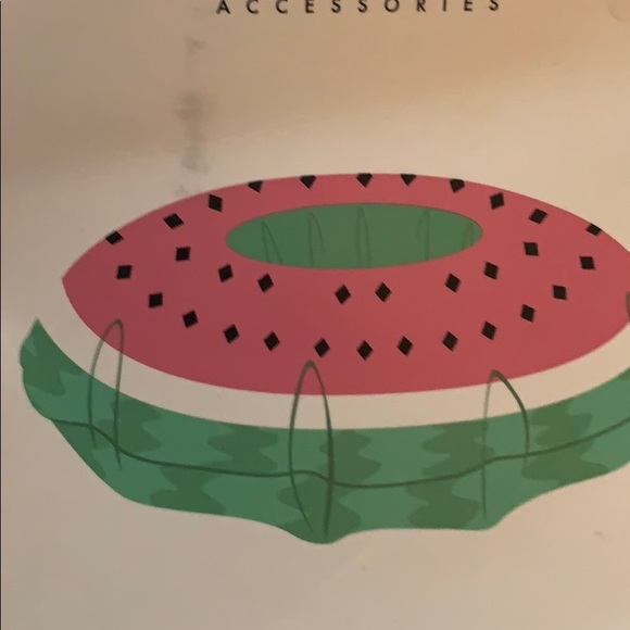 🔹NWT..Cotton On Inflatable Cupholder - Picture 6 of 6